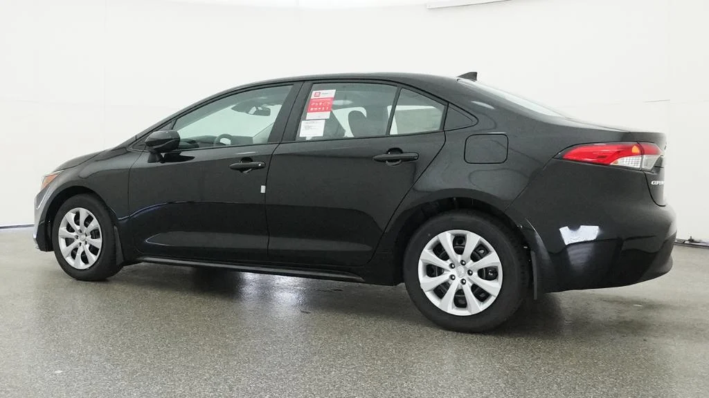 New 2026 Midnight Black Metallic Toyota LE image 22