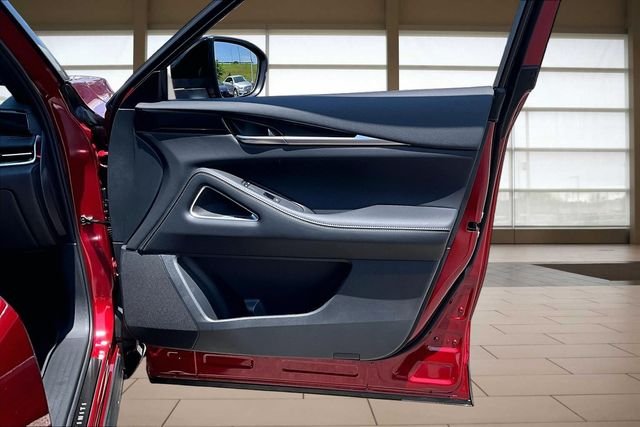 New 2027 2T SUN RED INFINITI SPORT image 24