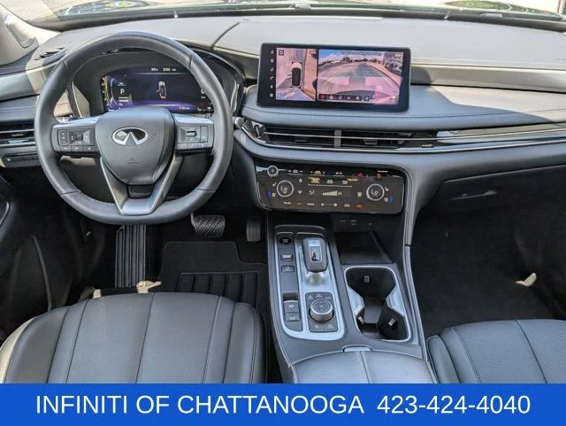 Certified Used 2026 Green INFINITI LUXE image 11