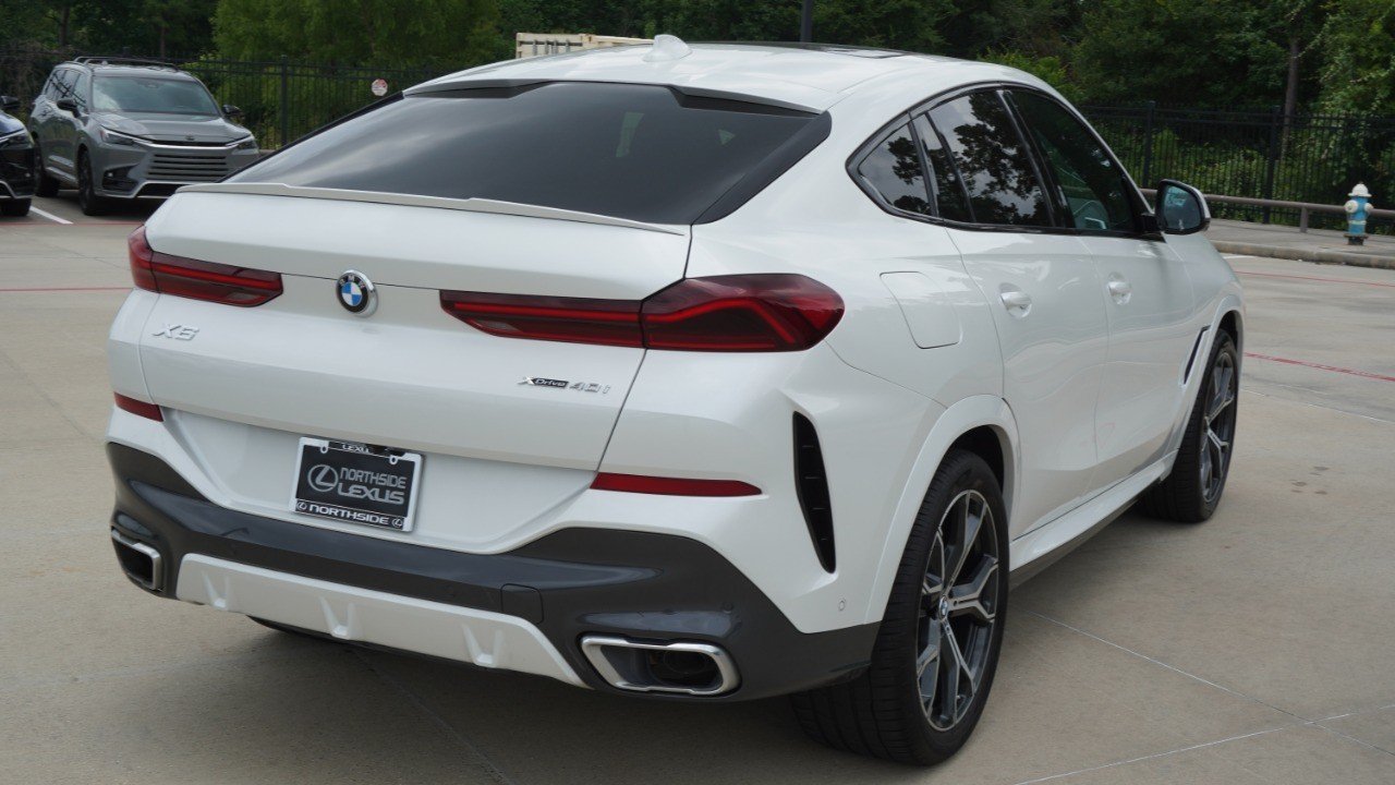 Used 2022 White BMW xDrive40i image 6