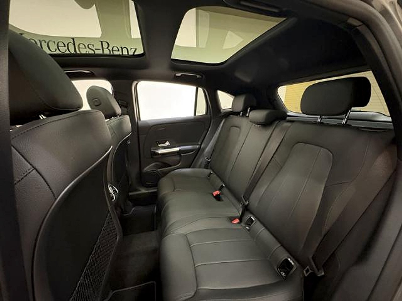 New 2026 Mountain Grey Metallic Mercedes-Benz 4MATIC® image 22
