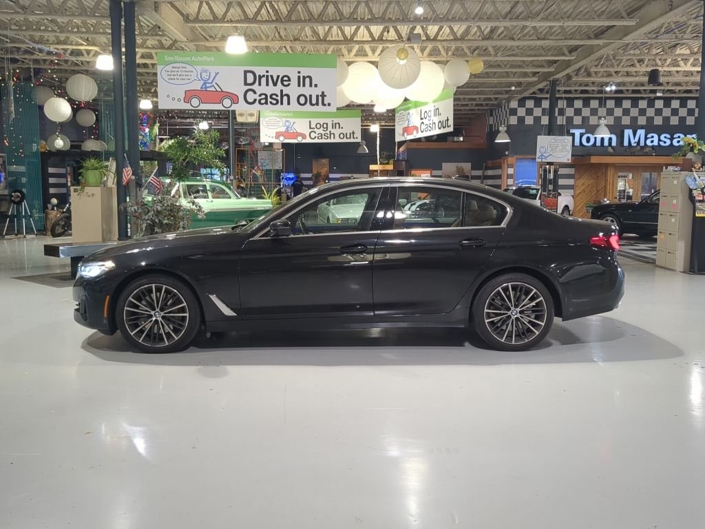 Used 2022 Black BMW 540i xDrive image 10