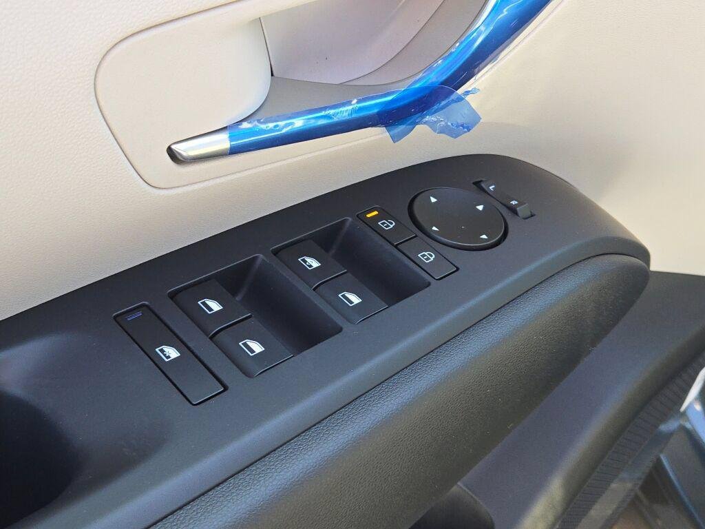 New 2026 Gray Hyundai Blue image 21