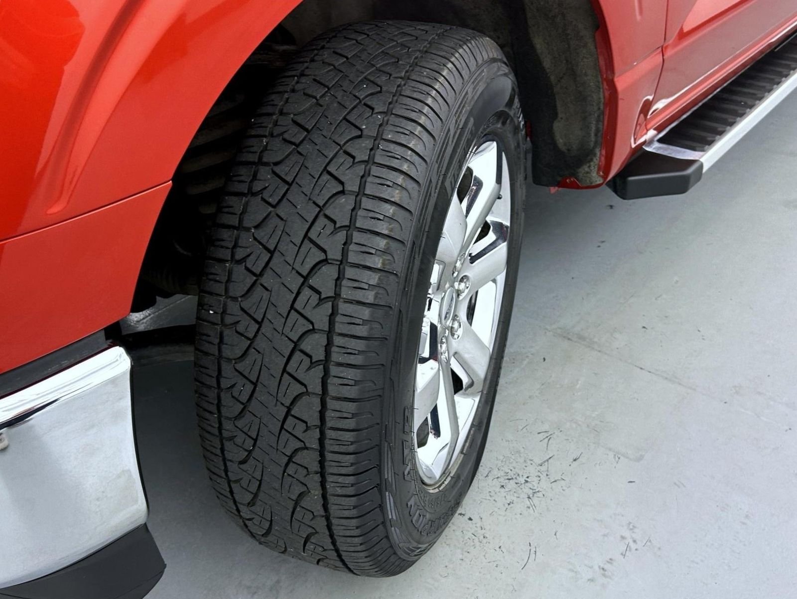 Used 2023 Maroon Ford Lariat image 24