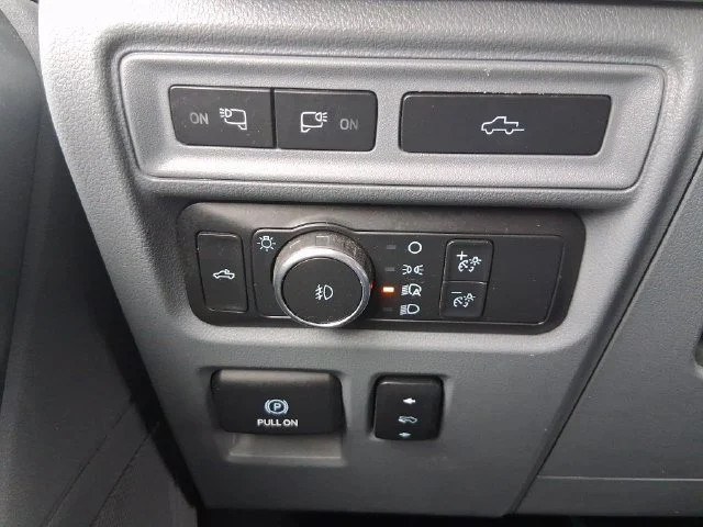 Used 2021 Gray Ford XLT image 26
