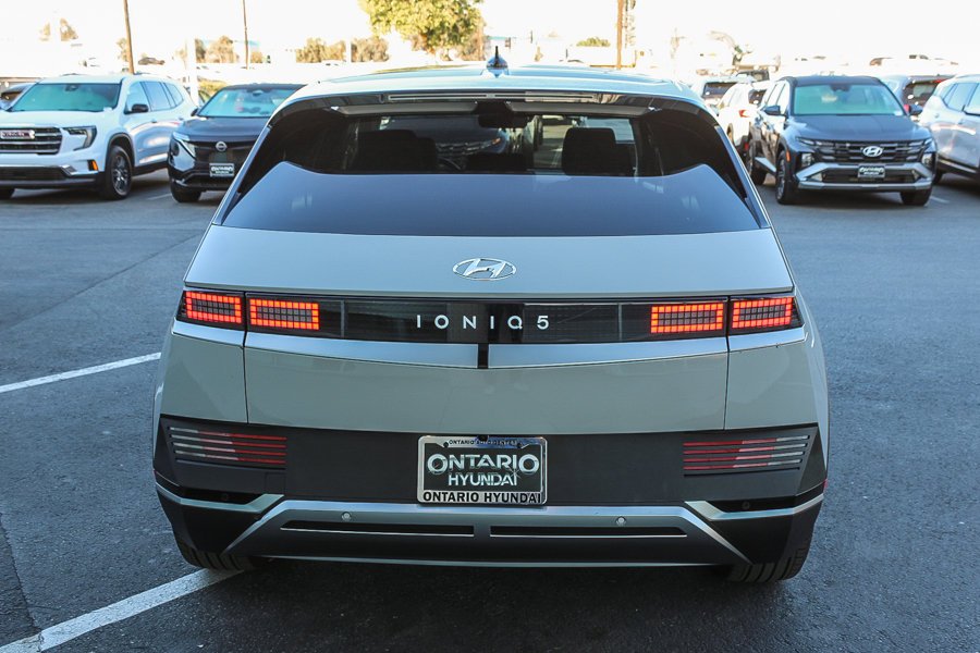 Certified Used 2024 Gray Hyundai SEL image 8