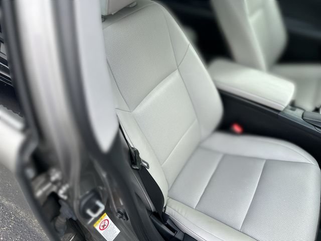 Used 2018 Silver Lexus 350 image 27