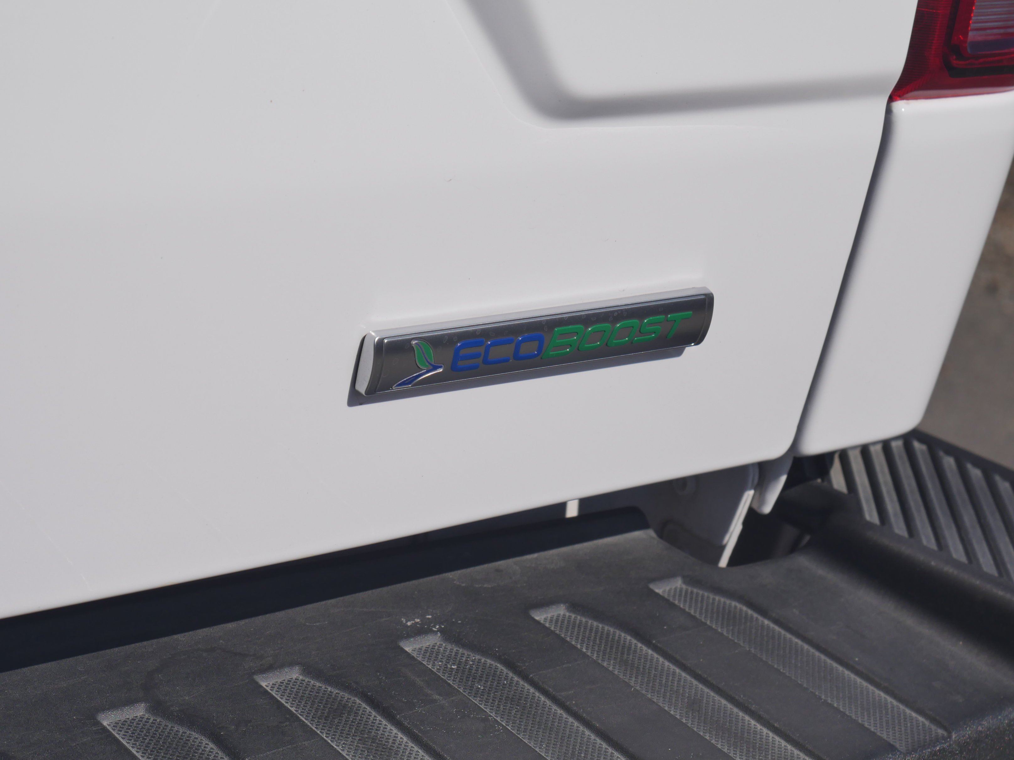 Used 2020 Oxford White Ford XLT image 21