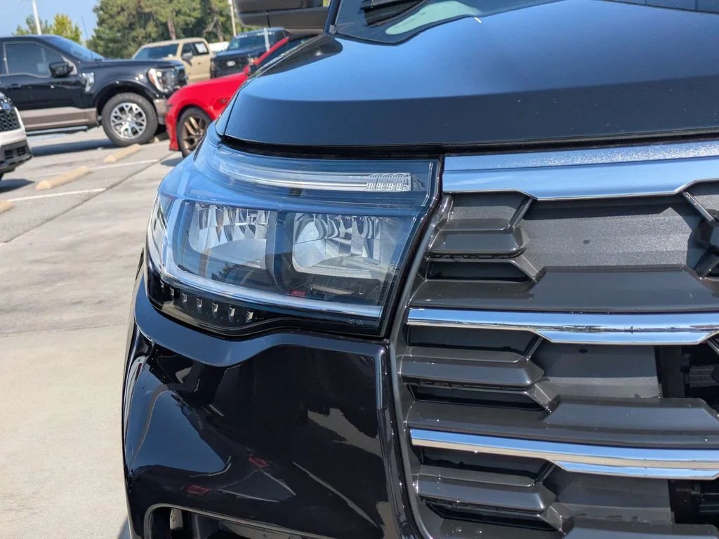 New 2026 Agate Black Metallic Ford Active image 9