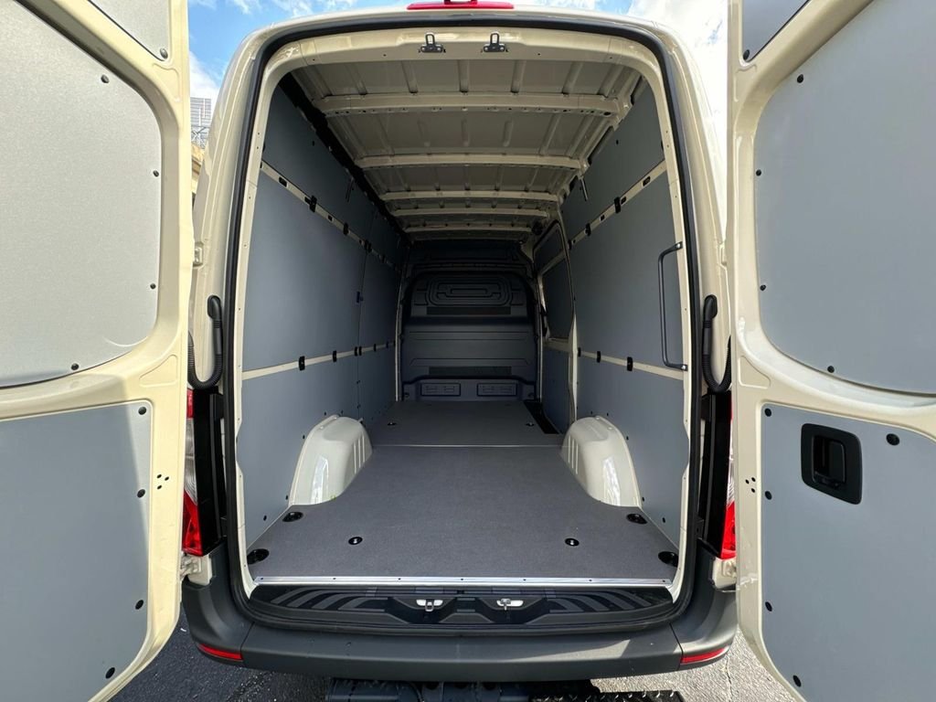 2025 Mercedes-Benz Sprinter Cargo Van Base - Photo 8