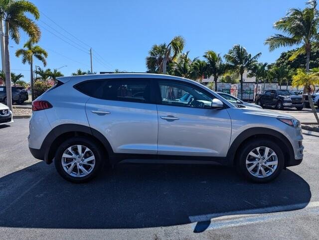 2020 Hyundai Tucson SE photo 4