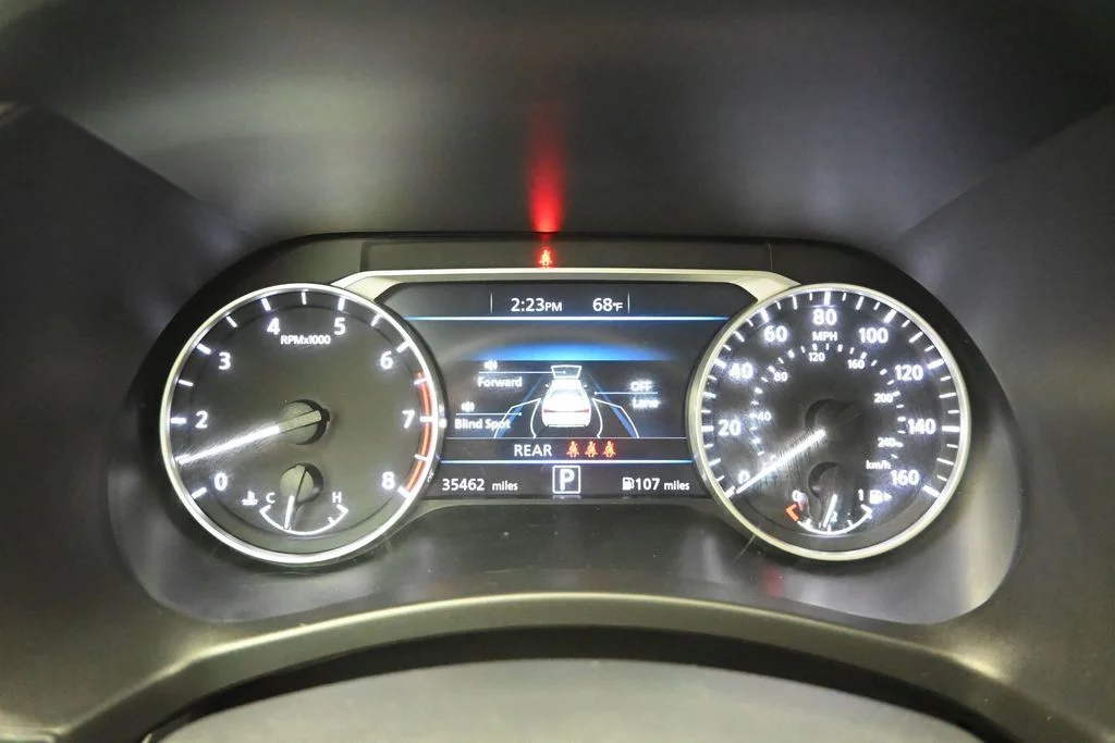 Used 2022 Black Nissan SR image 18