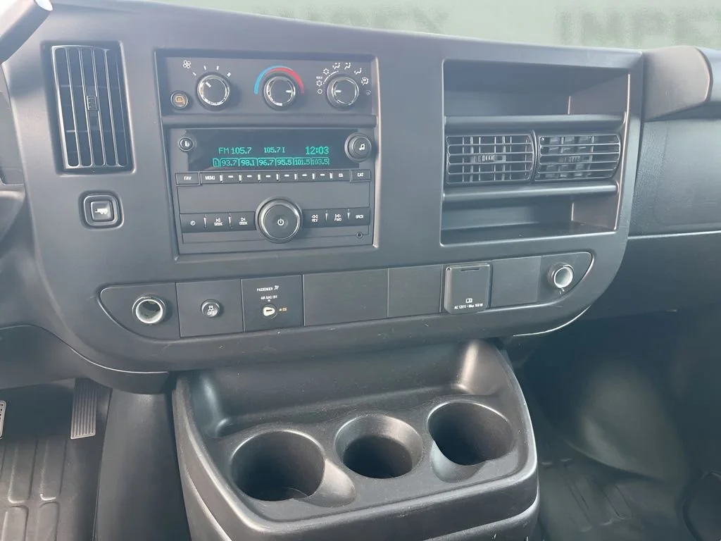 Used 2023 Summit White Chevrolet WT image 13