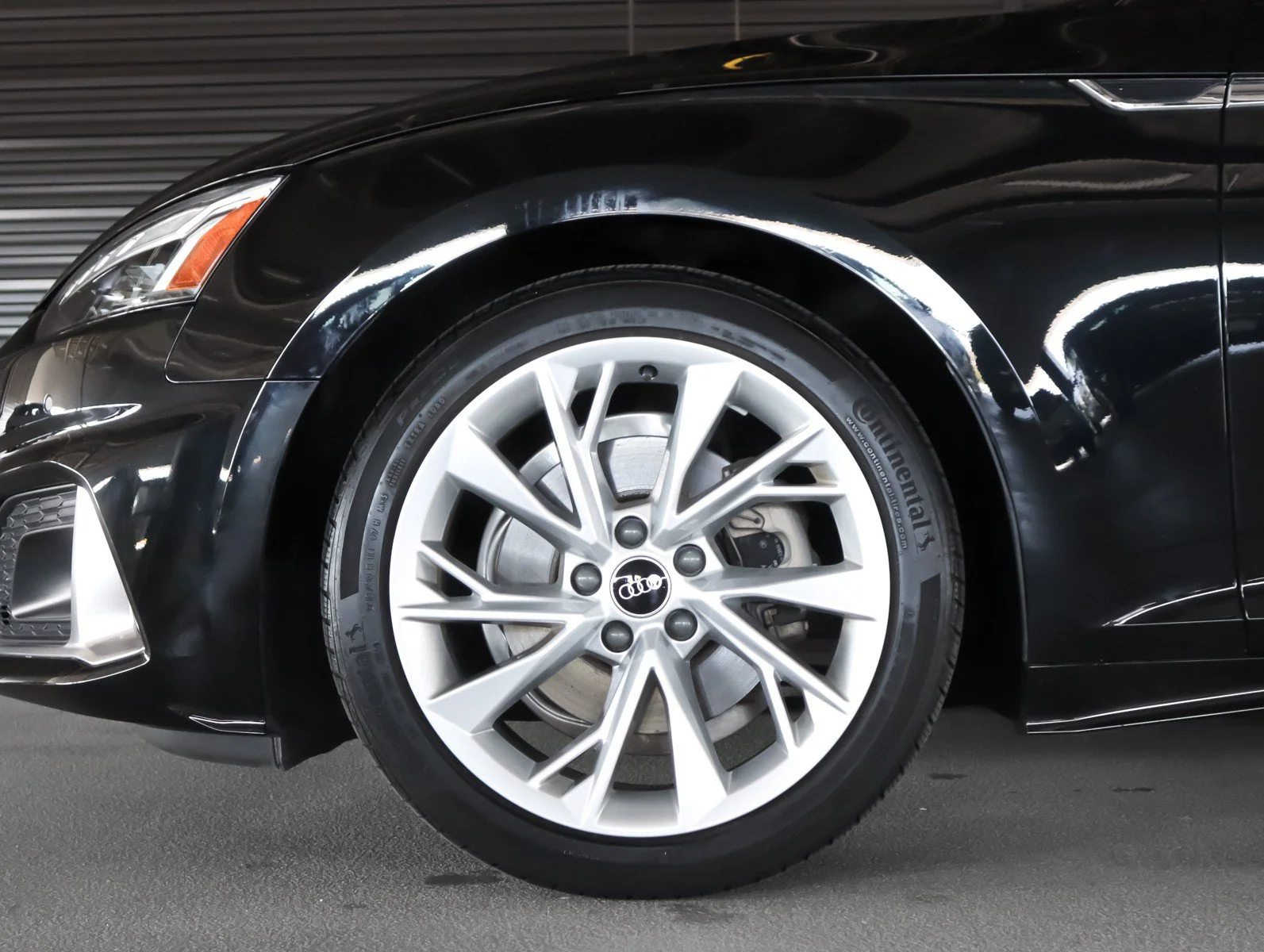 Used 2023 Mythos Black Metallic Audi Premium image 5