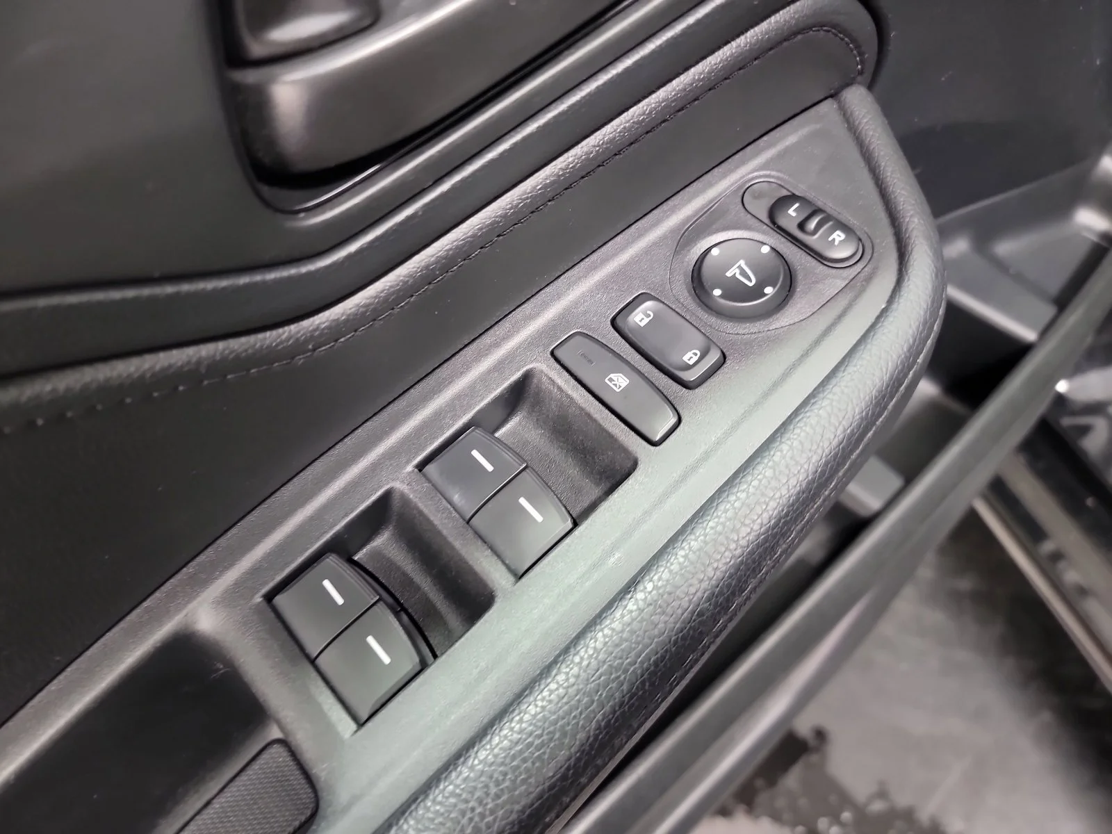 2023 Honda Odyssey SPORT - Photo 14
