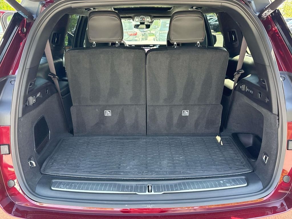 Used 2025 Red Jeep Summit image 29