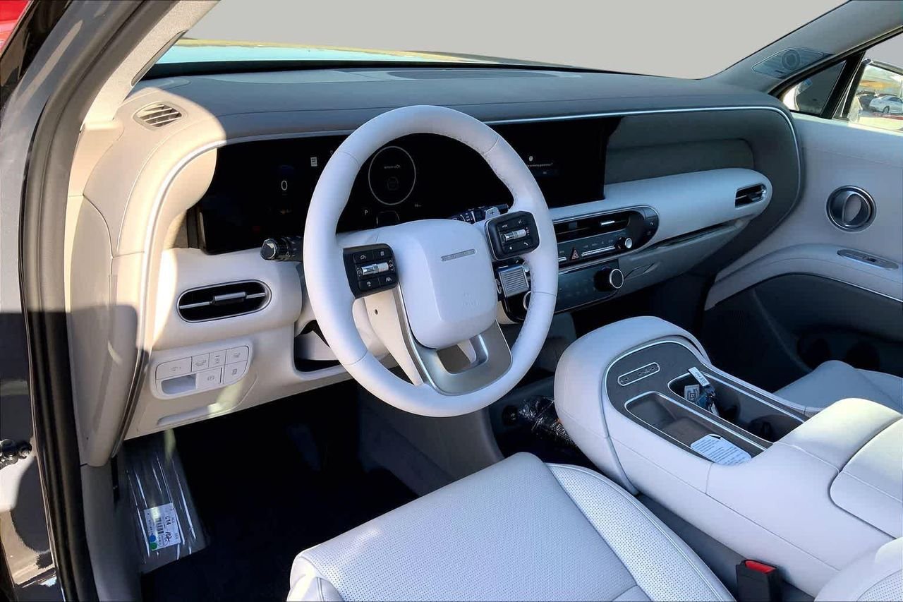 New 2026 Ecotronic Gray Pearl Hyundai Limited AWD image 9