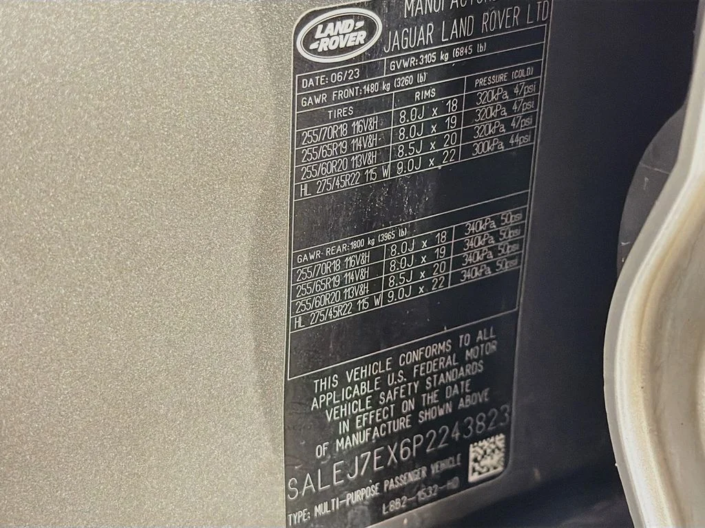 Certified Used 2023 Silver Land Rover S image 33