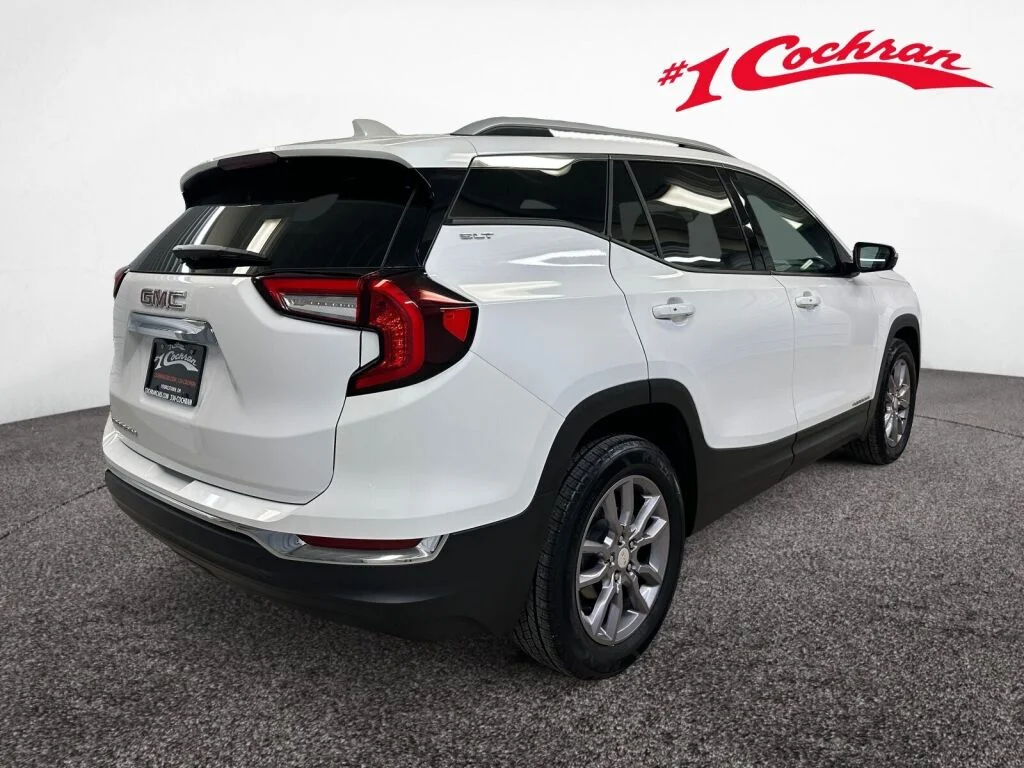 Used 2023 Summit White GMC SLT image 29