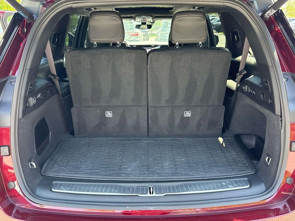 Used 2025 Red Jeep Summit image 29