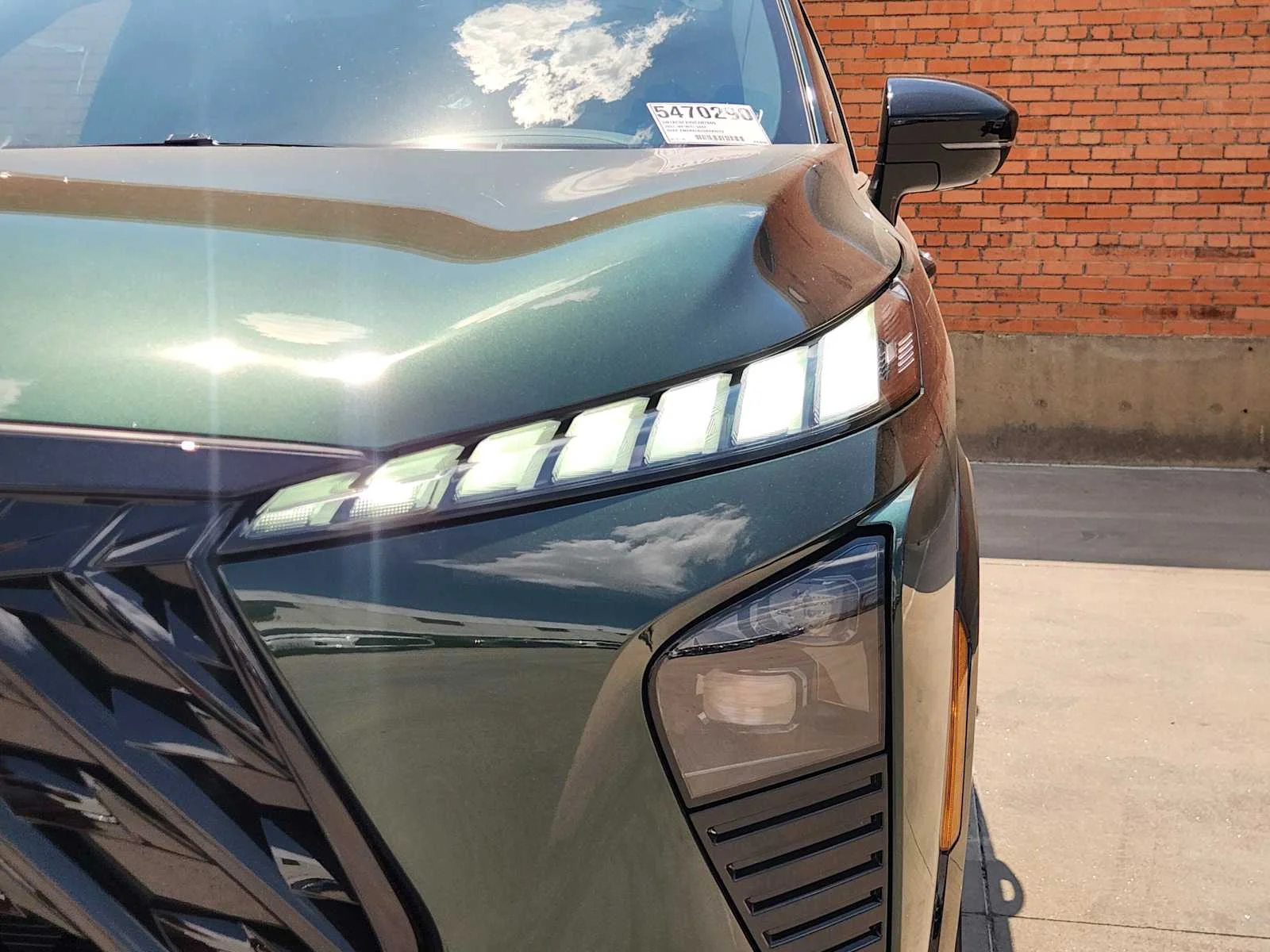 New 2027 DEEP EMERALD INFINITI Sport AWD image 5