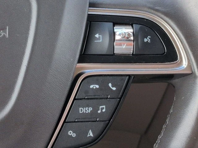 Certified Used 2019 Diamond Lincoln Reserve image 26