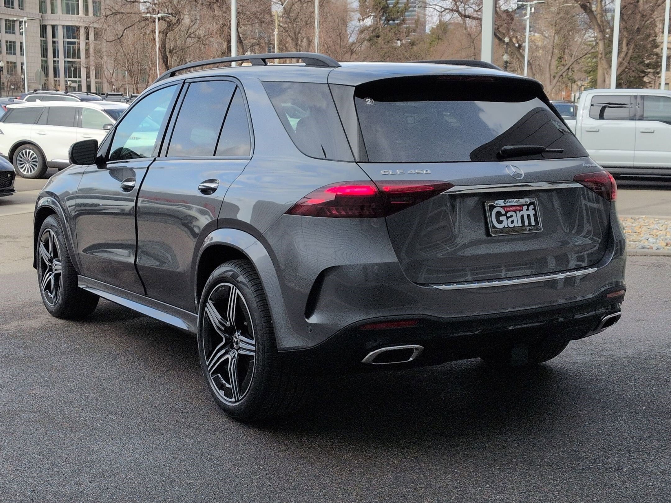 New 2026 Selenite Grey Metallic Mercedes-Benz GLE 450 image 5