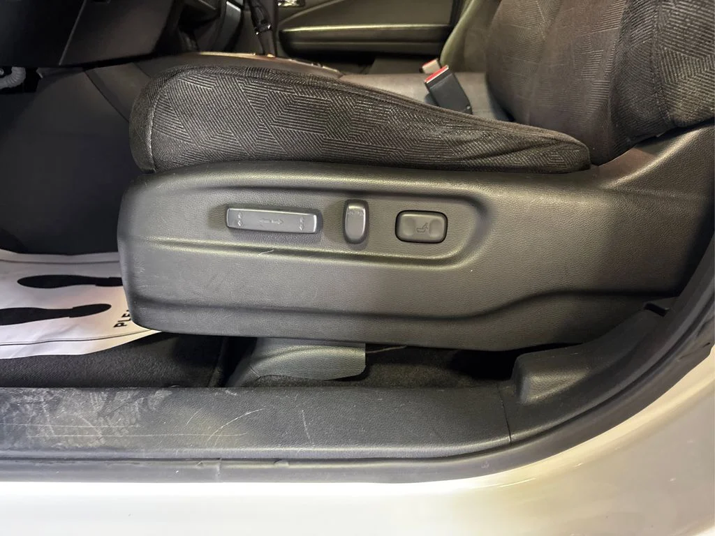 Certified Used 2019 White Diamond Pearl Honda EX image 28