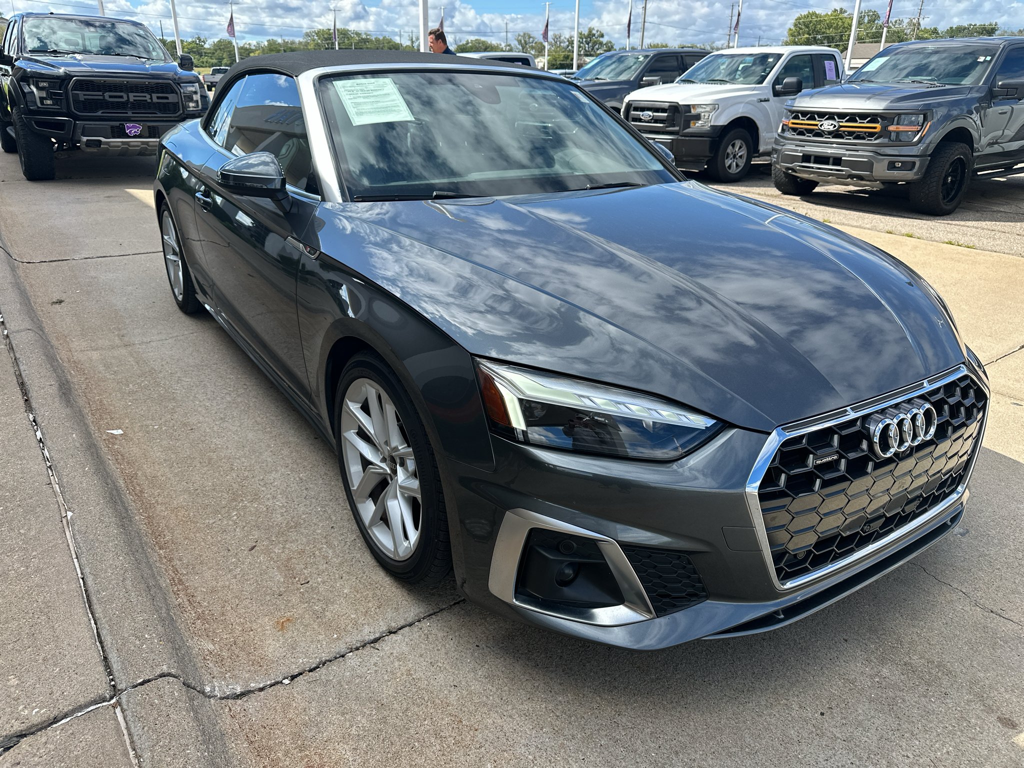 Used 2023 Daytona Gray Pearl Effect/Black Roof Audi S line Premium Plus image 7