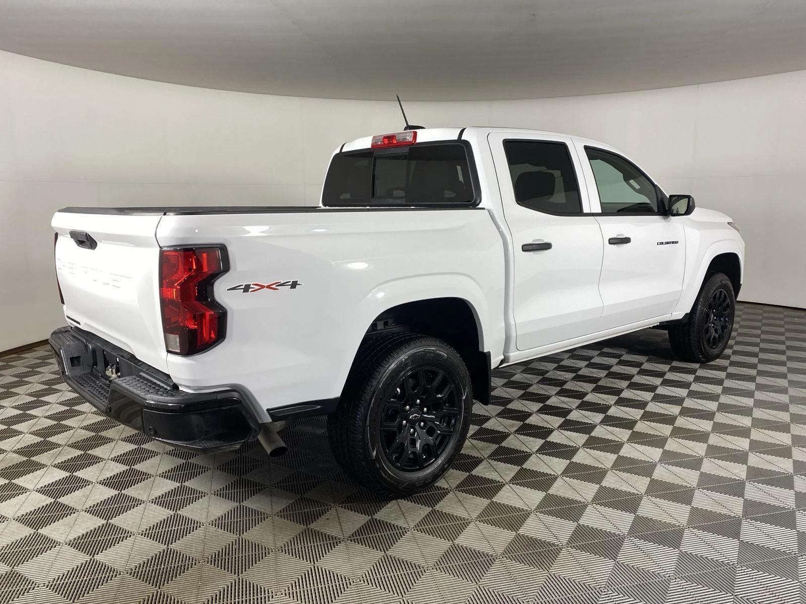 Used 2026 Summit White Chevrolet WT image 7