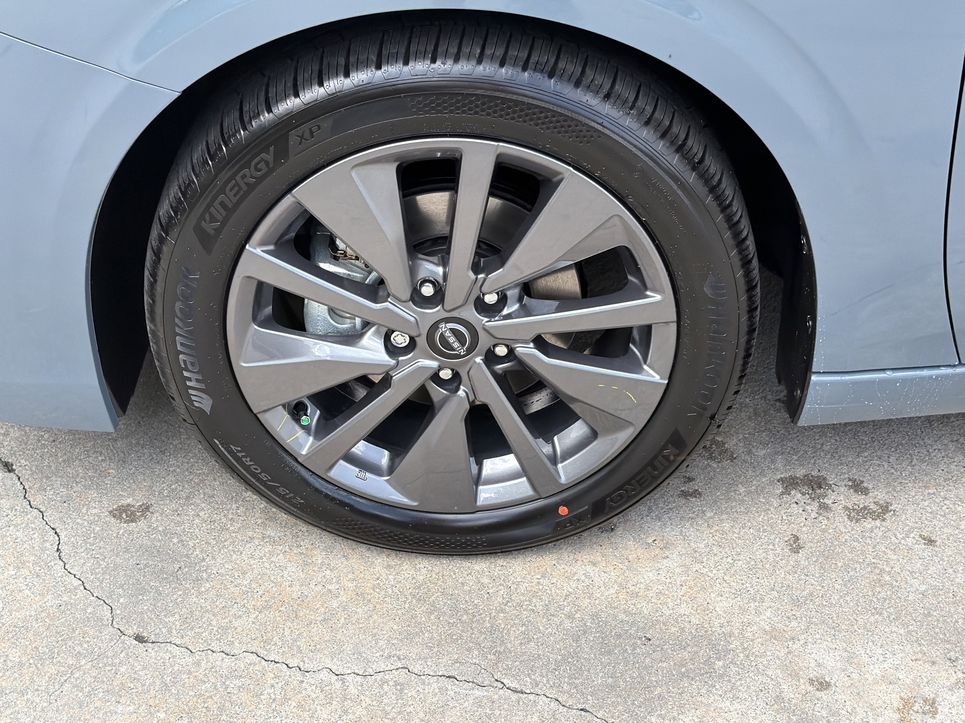 New 2026 Atlantic Gray Metallic Nissan SL image 12