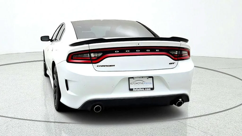 Used 2019 White Knuckle Clearcoat Dodge Charger GT w/ Performance Handling, Plus & Blacktop Pkgs image 6