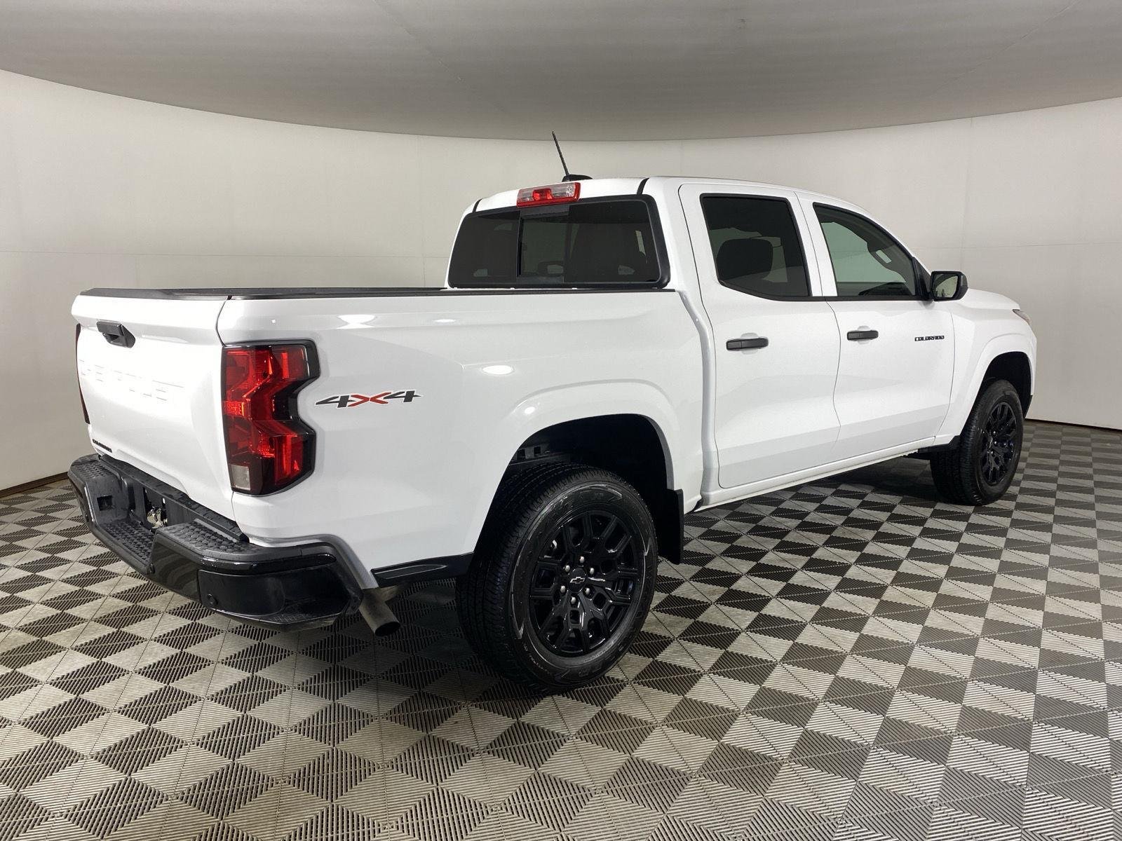 Used 2026 Summit White Chevrolet Work Truck image 7