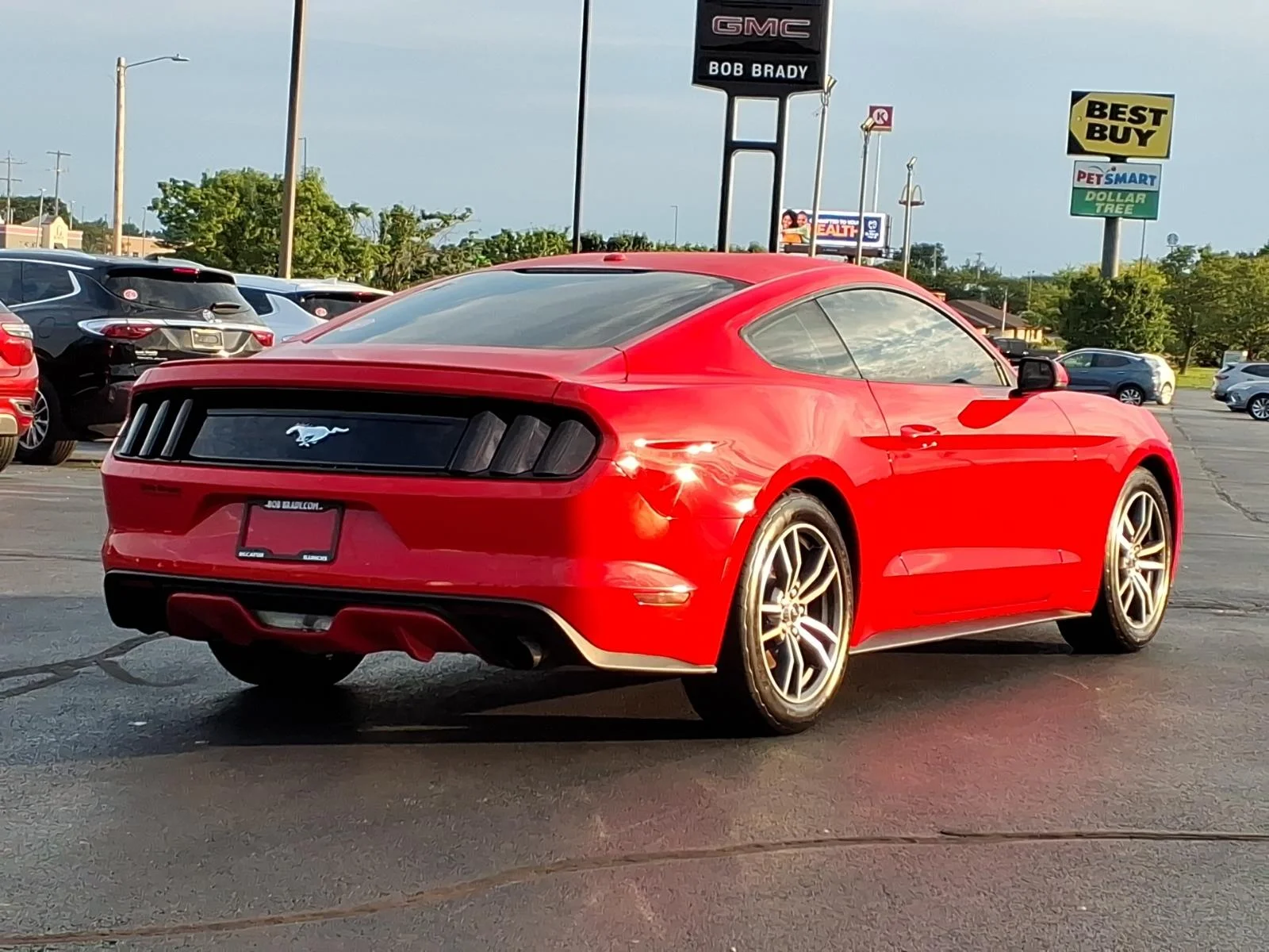 Used 2017 Red Ford  image 9