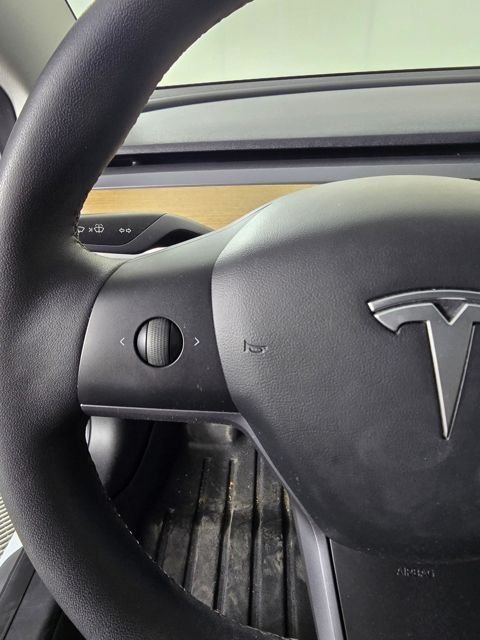 Used 2020 Pearl White Multi-Coat Tesla Long Range image 21