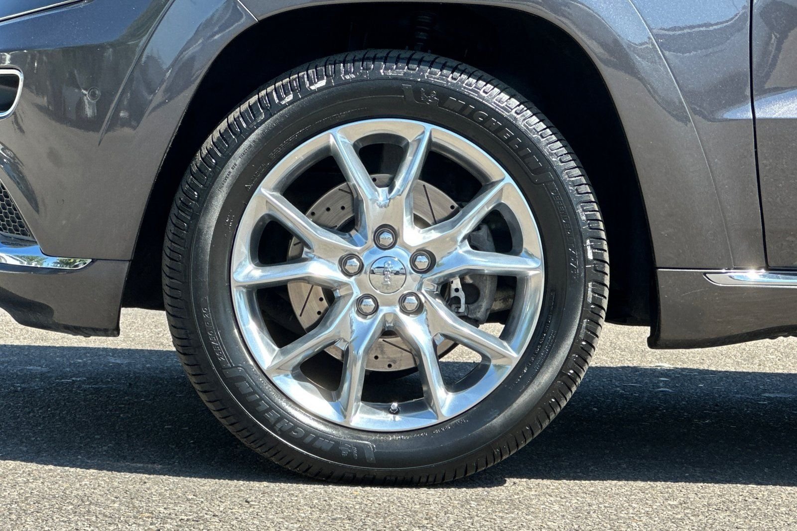Used 2016 Gray Jeep Summit image 26