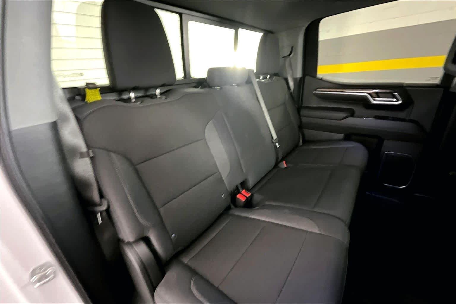 2025 Chevrolet Silverado 1500 LT - Photo 20