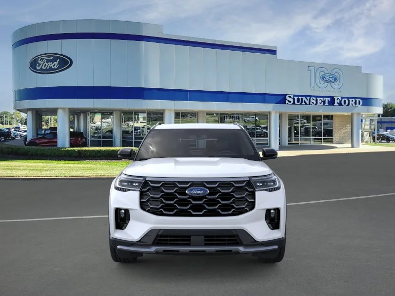 New 2026 Star White Metallic Tri-Coat Ford Platinum® image 6