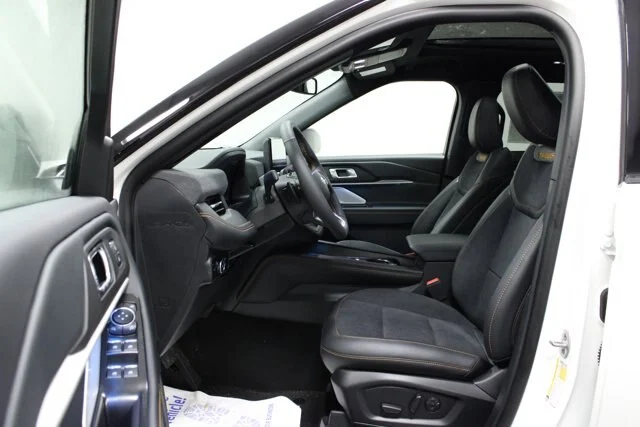 New 2026 Star White Metallic Tri-Coat Ford Tremor® image 37