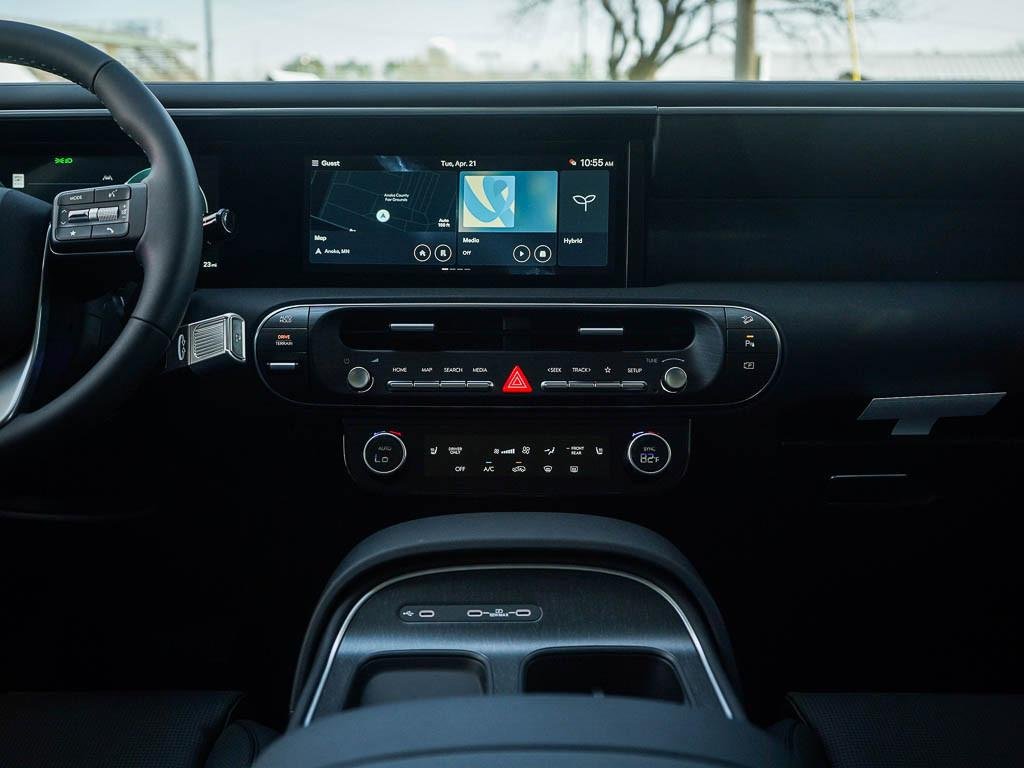 New 2026 Abyss Black Pearl Hyundai SEL 8P AWD image 44
