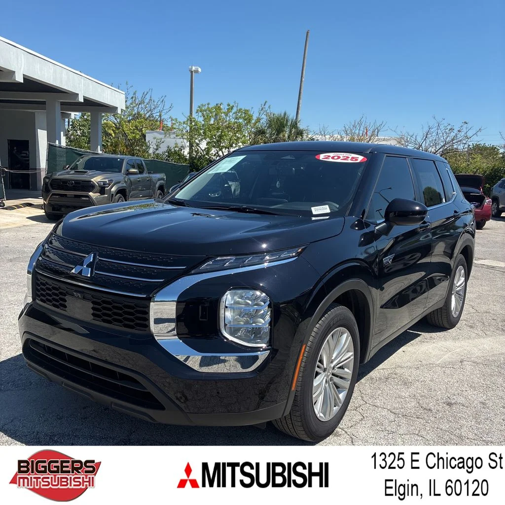 2025 Mitsubishi Outlander Plug-in Hybrid ES S-AWC's photo