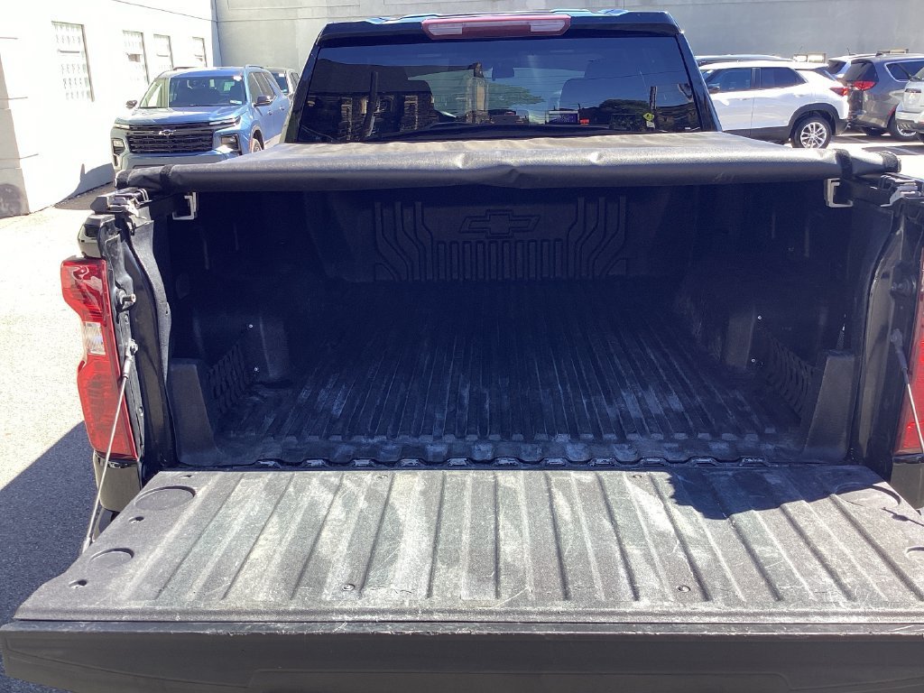 Used 2021 BLACK Chevrolet LT image 33
