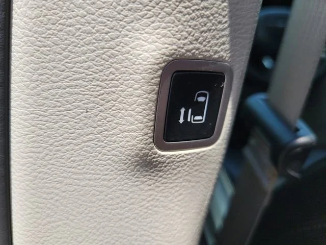 2023 Chrysler Pacifica Touring L - Photo 21