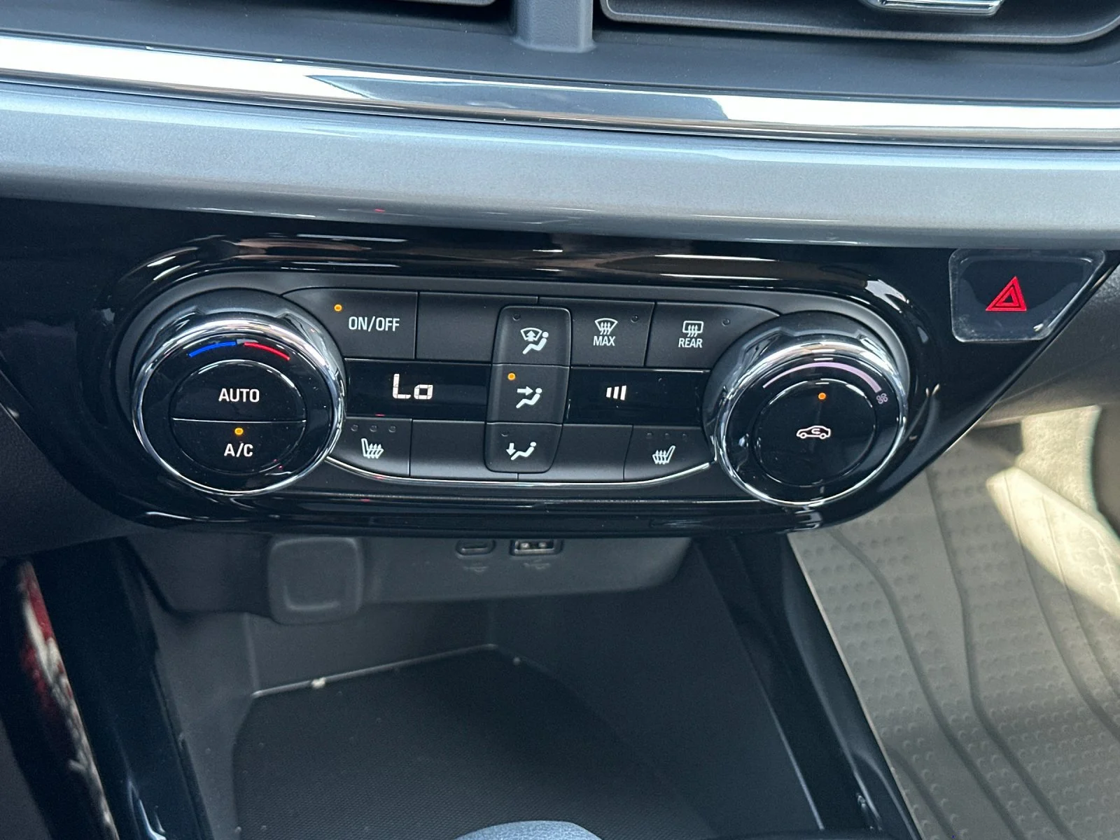 2026 Chevrolet Trax LT - Photo 20