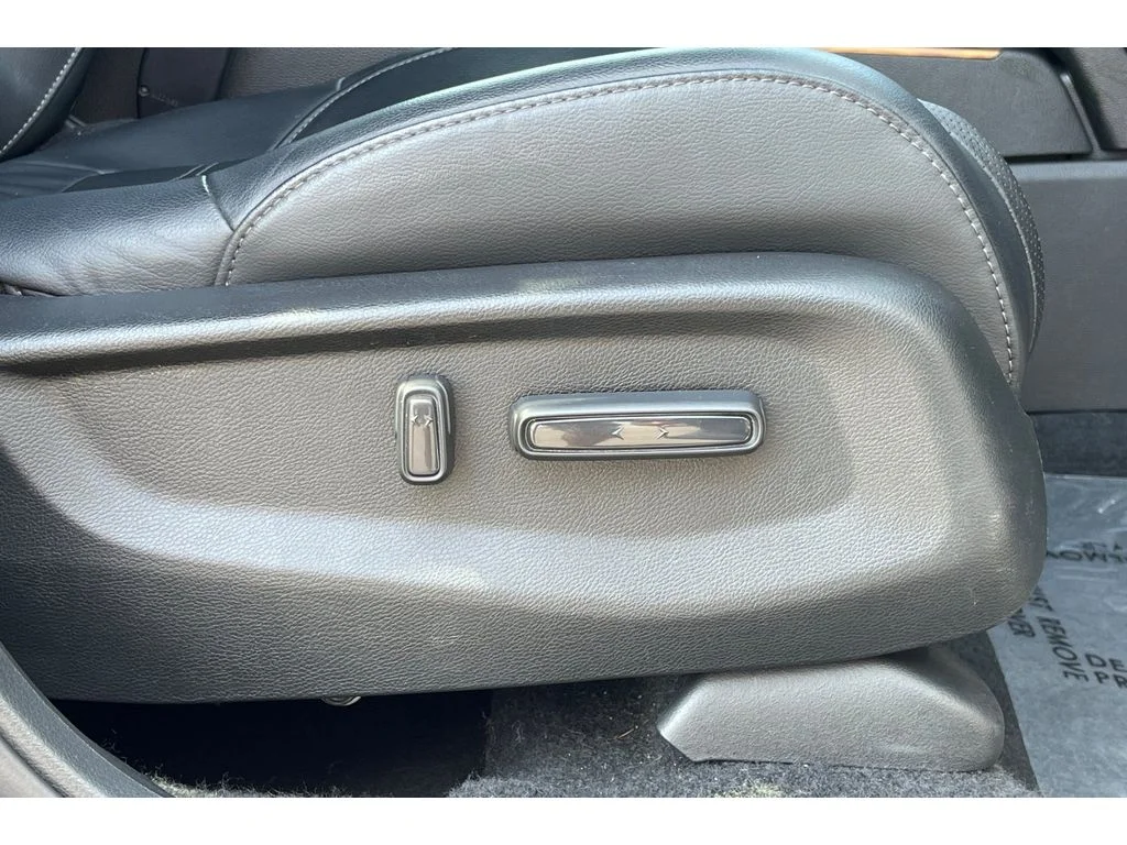 Used 2021 Sonic Gray Pearl Honda Touring image 23