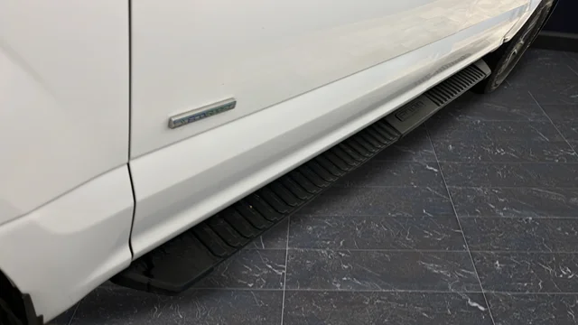 Used 2017 Oxford White Ford XL image 31