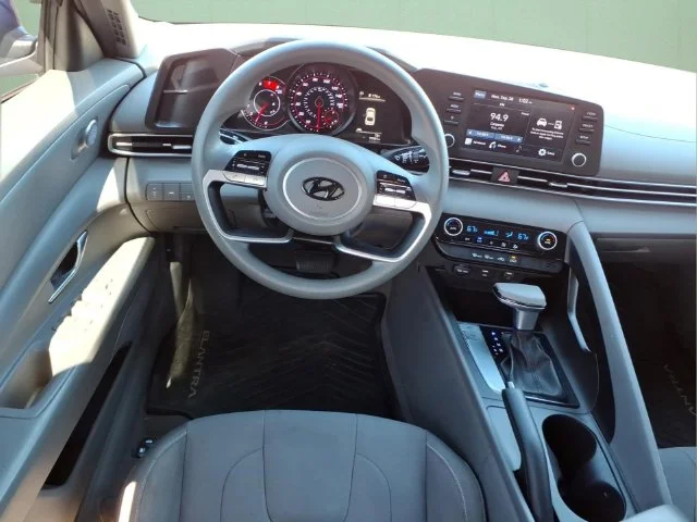 Used 2021 Blue Hyundai SEL image 18