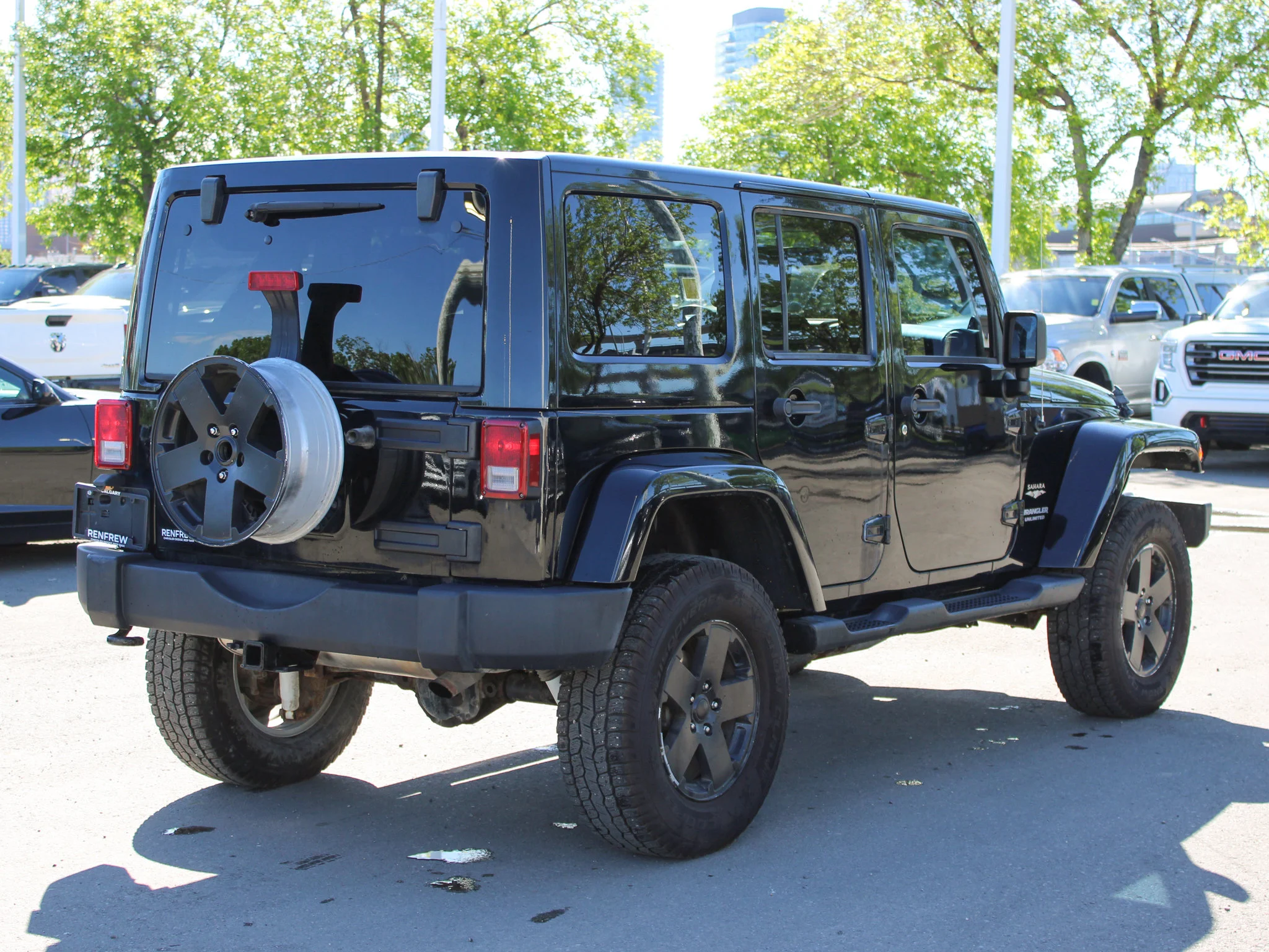 Used 2012 Black Jeep Sahara * Mechanic Special | V6 | Navigation | Heated Seats image 13
