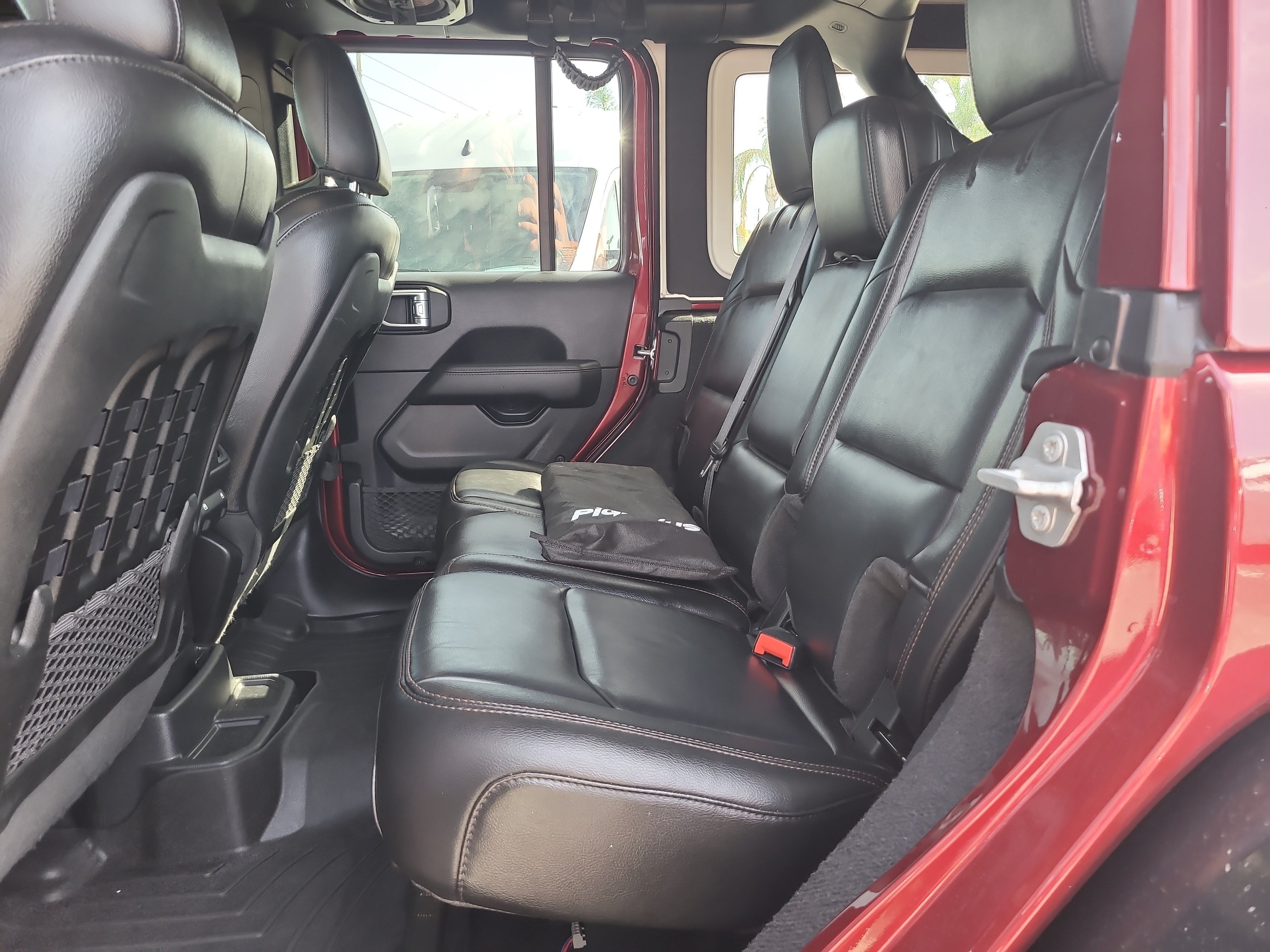Used 2021 Snazzberry Pearlcoat Jeep Unlimited Rubicon 392 image 12
