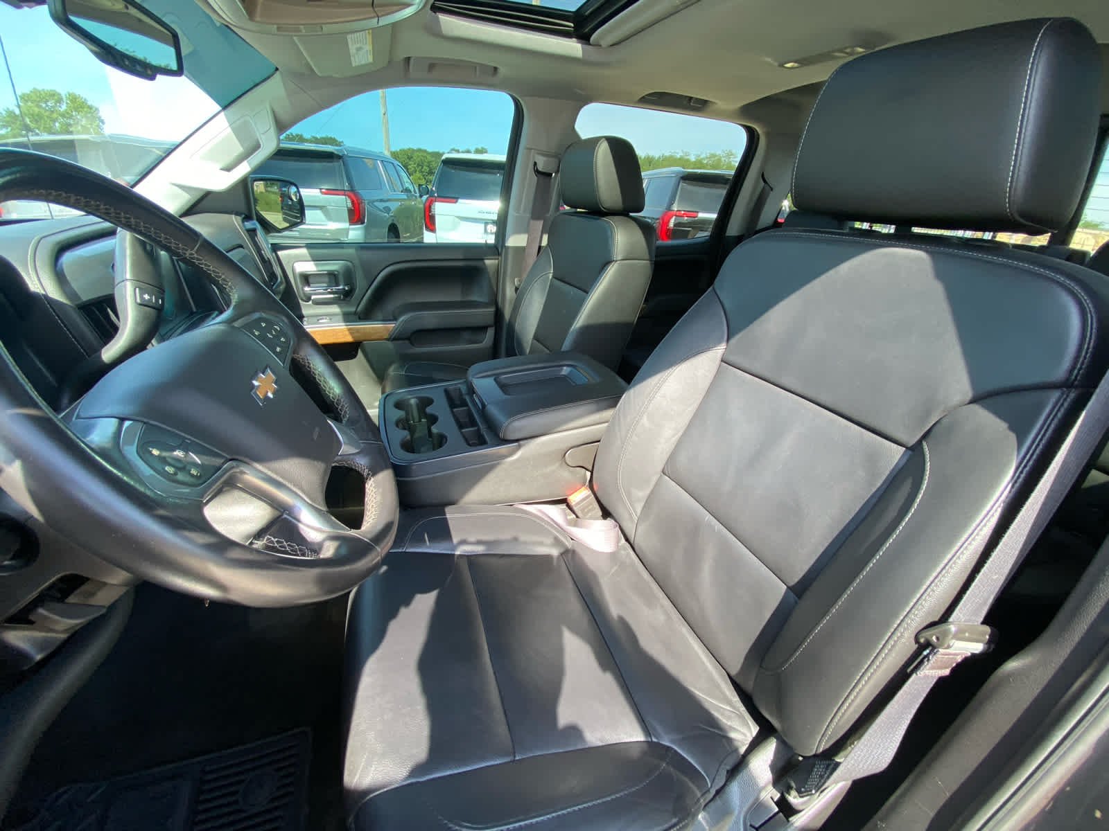 Used 2017 GRAPHITE METALLIC Chevrolet LTZ image 20